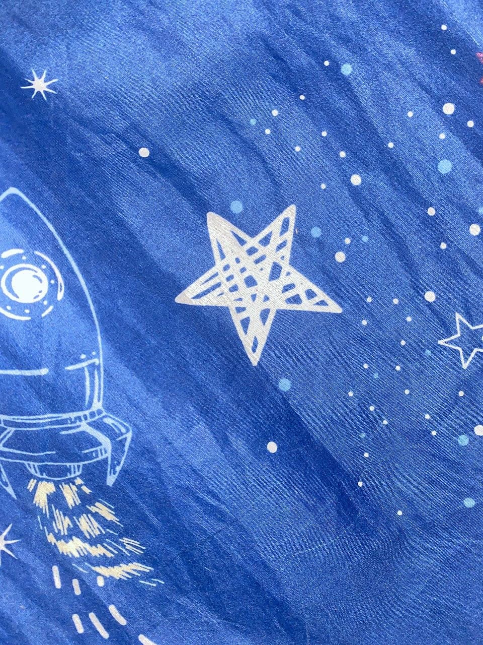 Blauer Sternenhimmel in der Nacht – Webdesign Bildwelt für Tech-Startups Blauer Sternenhimmel in der Nacht – Webdesign Bildwelt für Tech-Startups